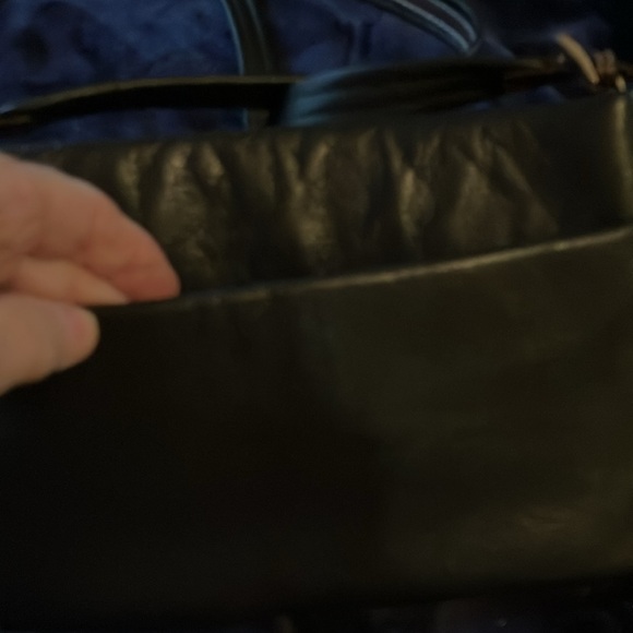 Stone Mountain black leather purse - Picture 4 of 16